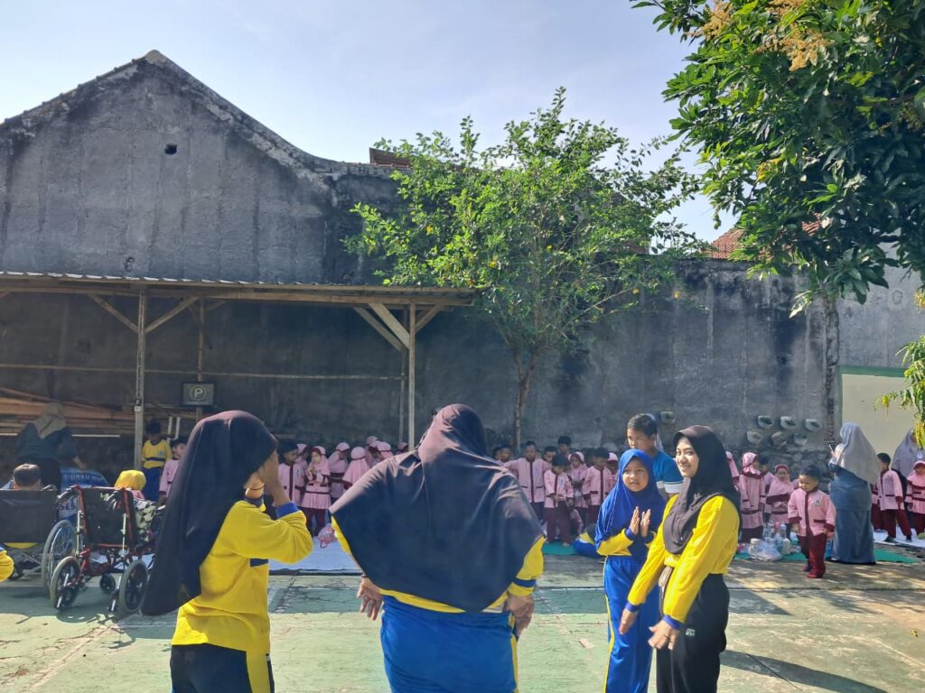 WhatsApp Image 2025-10-22 at 17.44.08 (1)